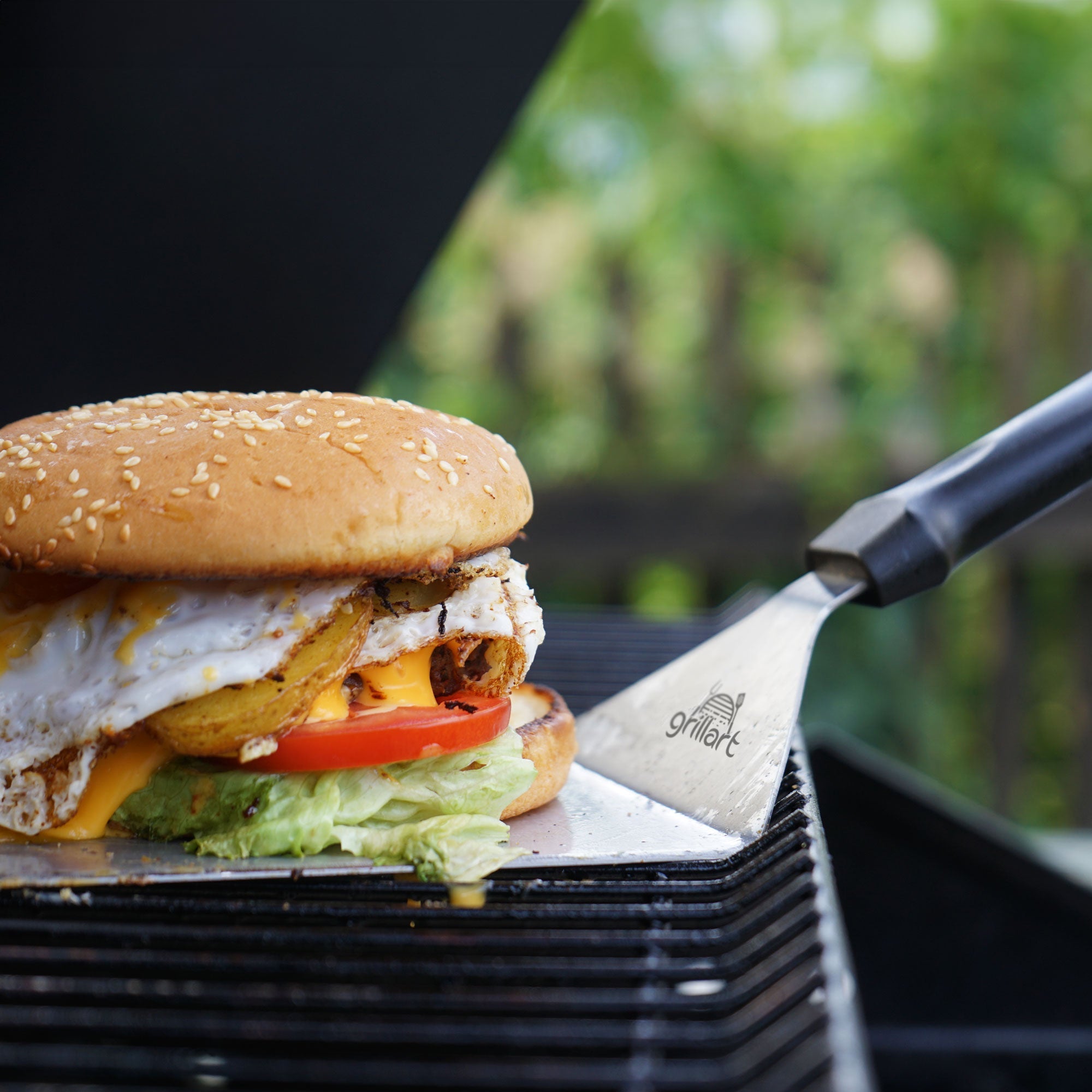 Premium Grillspachtel Set aus hochwertigem Edelstahl für Smashed Burger inkl. 30 Stk Burgerpapier – Grillspachtel für Plancha & Teppanyaki - grillart®